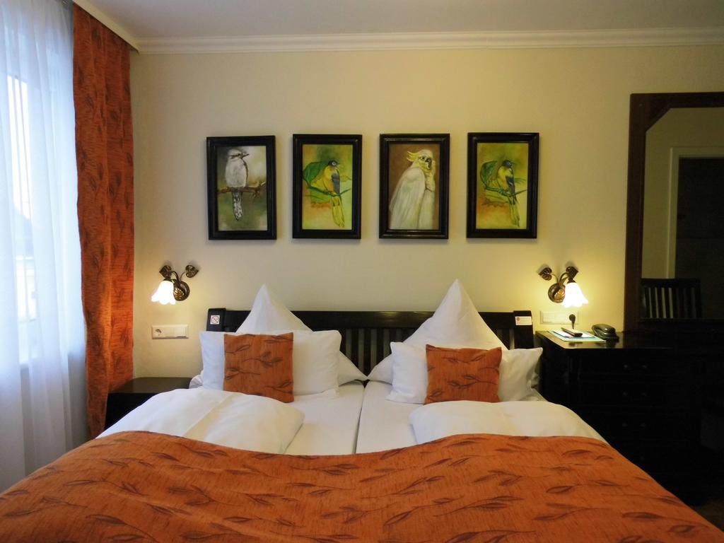 Aparthotel Guzulka & Restaurant Берлин Экстерьер фото